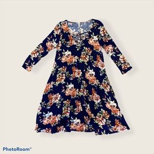 Loose floral 3/4 sleeve swing dress